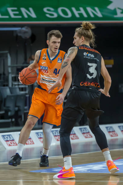 赛场气氛空 赛场气氛空