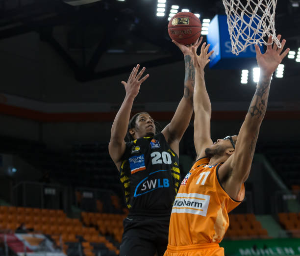 点出现在第 点出现在第